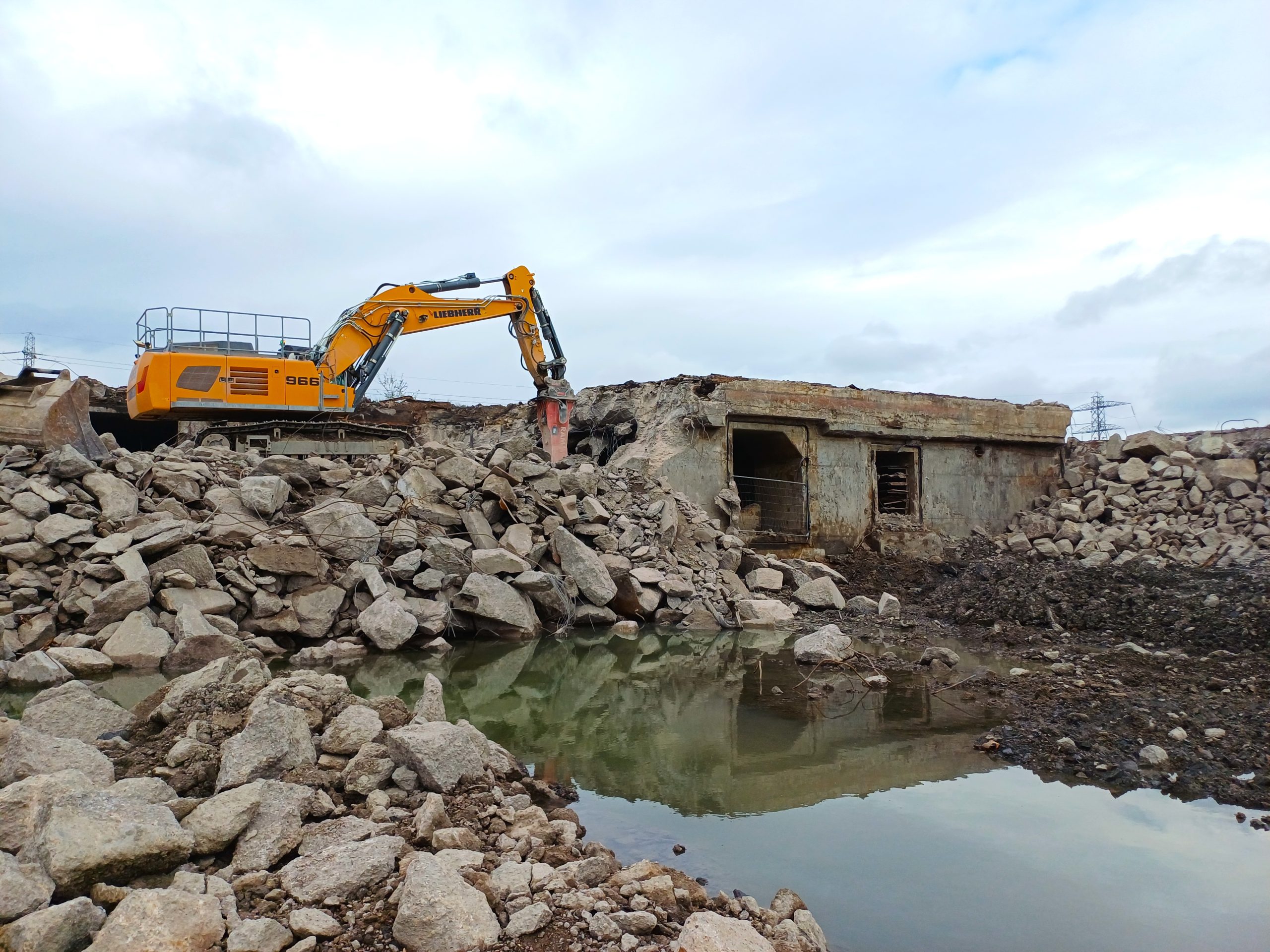 Demolition of 1960s power station UK